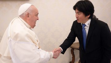 小山田真会長がローマ教皇とプライベート・オーディエンス